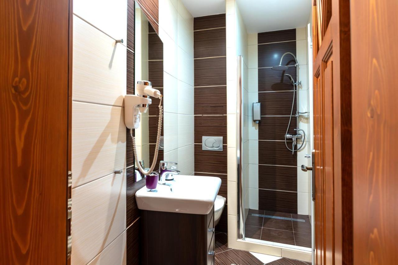 Nisa Apartments Nova Lesna Exterior photo